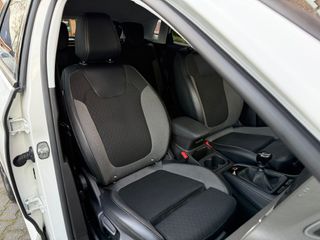 Voertuigafbeelding 44