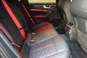 Voertuigafbeelding 8