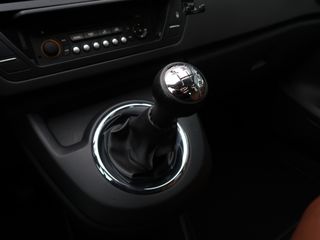 Voertuigafbeelding 21