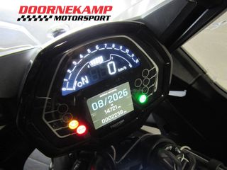 Voertuigafbeelding 6