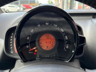 Voertuigafbeelding 16