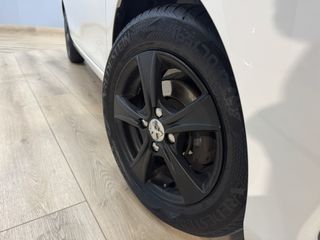 Voertuigafbeelding 8