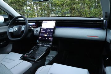 Voertuigafbeelding 3