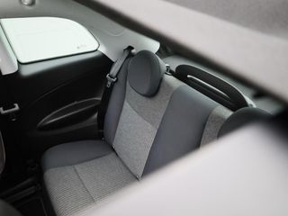 Voertuigafbeelding 8