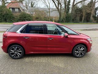 Voertuigafbeelding 12