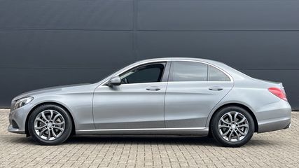 Voertuigafbeelding 4