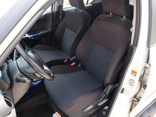 Voertuigafbeelding 7