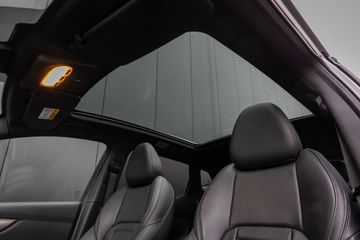 Voertuigafbeelding 4