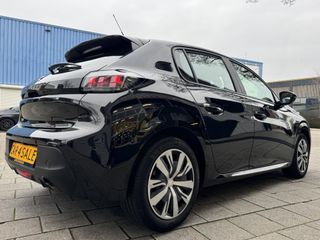 Voertuigafbeelding 8