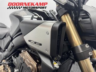 Voertuigafbeelding 17