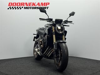 Voertuigafbeelding 3