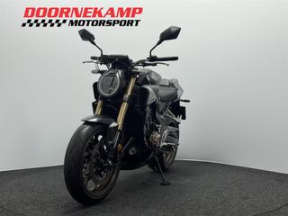 Voertuigafbeelding 5