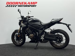 Voertuigafbeelding 9