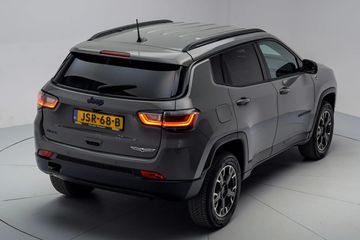 Voertuigafbeelding 15