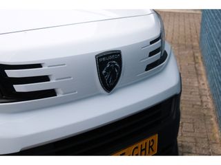 Voertuigafbeelding 8