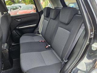 Voertuigafbeelding 8