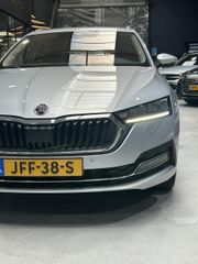 Voertuigafbeelding 8