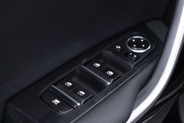 Voertuigafbeelding 10