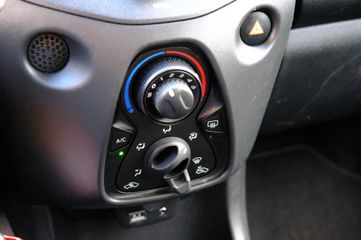 Voertuigafbeelding 12