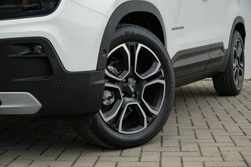 Voertuigafbeelding 4