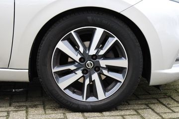 Voertuigafbeelding 6