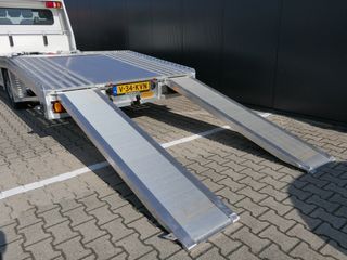 Voertuigafbeelding 9