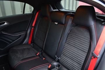 Voertuigafbeelding 10