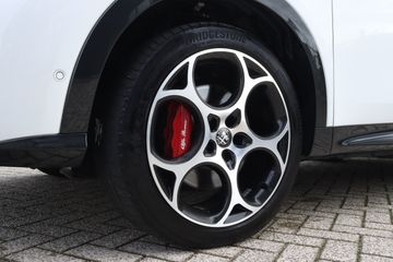 Voertuigafbeelding 5