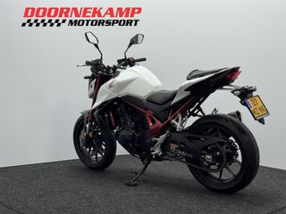 Voertuigafbeelding 10