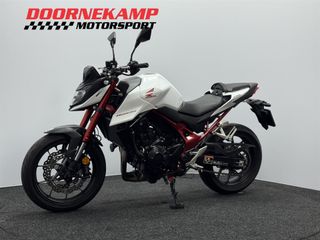 Voertuigafbeelding 7