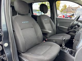 Voertuigafbeelding 9