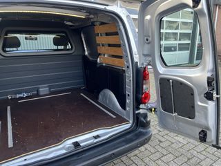 Voertuigafbeelding 16