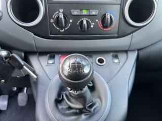 Voertuigafbeelding 29