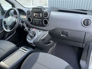 Voertuigafbeelding 6