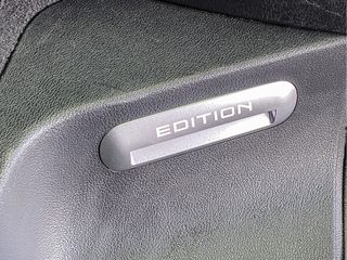 Voertuigafbeelding 77