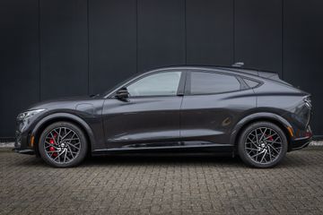 Voertuigafbeelding 1