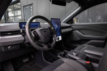 Voertuigafbeelding 10