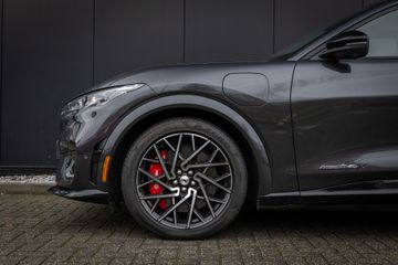 Voertuigafbeelding 4