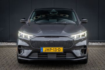 Voertuigafbeelding 6