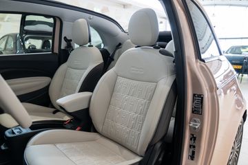 Voertuigafbeelding 12