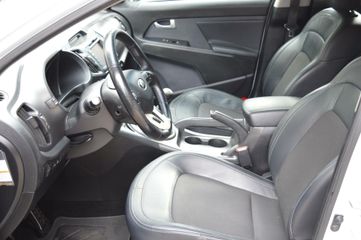 Voertuigafbeelding 6