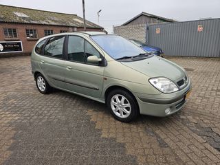 Voertuigafbeelding 6