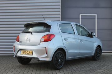 Voertuigafbeelding 4