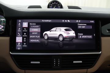 Voertuigafbeelding 12