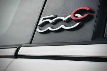 Voertuigafbeelding 4