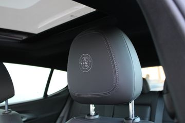 Voertuigafbeelding 15