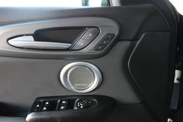 Voertuigafbeelding 17