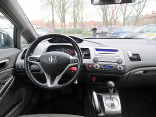 Voertuigafbeelding 12