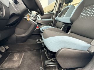 Voertuigafbeelding 16