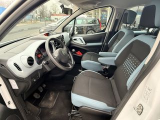 Voertuigafbeelding 3